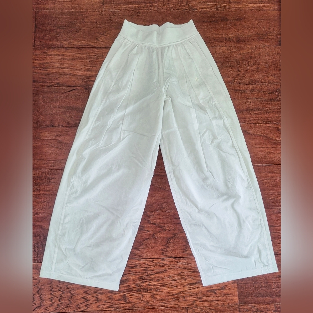 Lululemon Lightweight Tennis Mid-Rise Track Pant